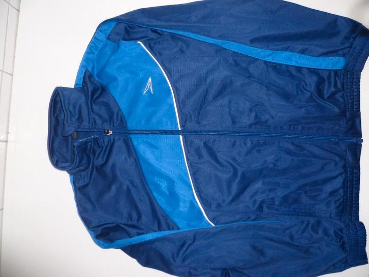 OSAGA trainingsjas/vest/jack ZGAN., Kinderen en Baby's, Kinderkleding | Maat 176, Zo goed als nieuw, Jongen, Sport- of Zwemkleding