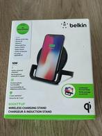 Belkin draadloze oplader nieuwstaat, Telecommunicatie, Mobiele telefoons | Telefoon-opladers, Apple iPhone, Ophalen of Verzenden