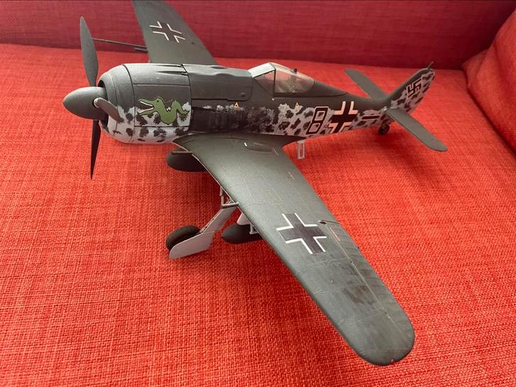 Focke-Wulf FW 190 in goede staat, Hobby en Vrije tijd, Modelbouw | Vliegtuigen en Helikopters, Zo goed als nieuw, 1:72 tot 1:144