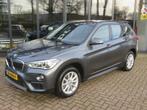 BMW X1 xDrive20i 192pk Executive*Navigatie*LED*ECC*, Auto's, BMW, Te koop, Zilver of Grijs, Benzine, Gebruikt