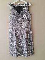 H&M jurk zomerjurk grijs wit maat 44, Grijs, Maat 42/44 (L), Knielengte, H&M