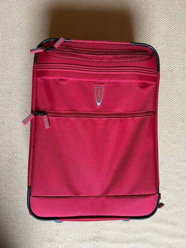 Handbagagekoffer merk Essentials, Sieraden, Tassen en Uiterlijk, Koffers, Gebruikt, Overige materialen, 50 tot 60 cm, 35 tot 45 cm