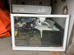Gratis - hardhouten kozijn met dubbel glas en ventilatie, Doe-het-zelf en Verbouw, Kozijnen en Schuifpuien, Ophalen, Zo goed als nieuw