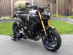 Te koop Yamaha MT-09 SP uit 2019 Akrapovic en vele extra’s, Motoren, Motoren | Yamaha, 3 cilinders, Particulier, Meer dan 35 kW