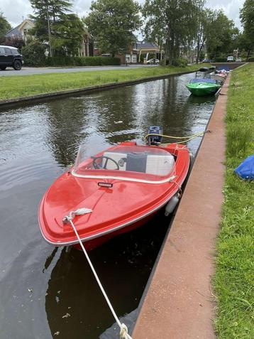 Speedbootje/ spitfire beschikbaar voor biedingen