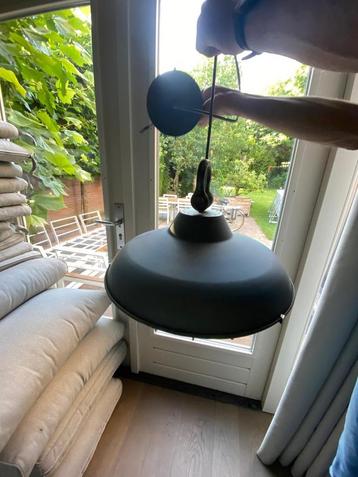 mooie lamp beschikbaar voor biedingen