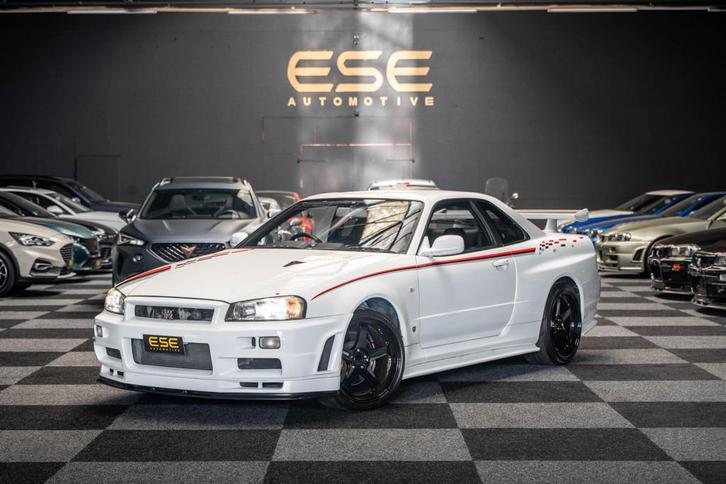 Nissan Skyline R34 GTR V-spec II QM1 White, Auto's, Nissan, Bedrijf, Te koop, Skyline, 4x4, Benzine, Coupé, Handgeschakeld, Wit