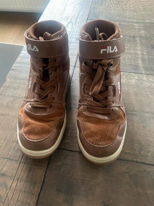 Fila hoge sneakers leer/suede, z.g.a.n., Kinderen en Baby's, Kinderkleding | Schoenen en Sokken, Zo goed als nieuw, Ophalen of Verzenden