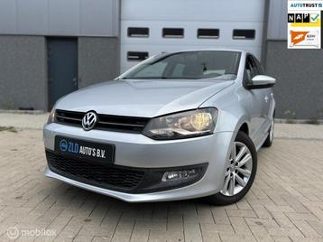 Volkswagen Polo 1.4-16V Comfortline/APK/AIRCO/BLUETOOTH/NAVI beschikbaar voor biedingen