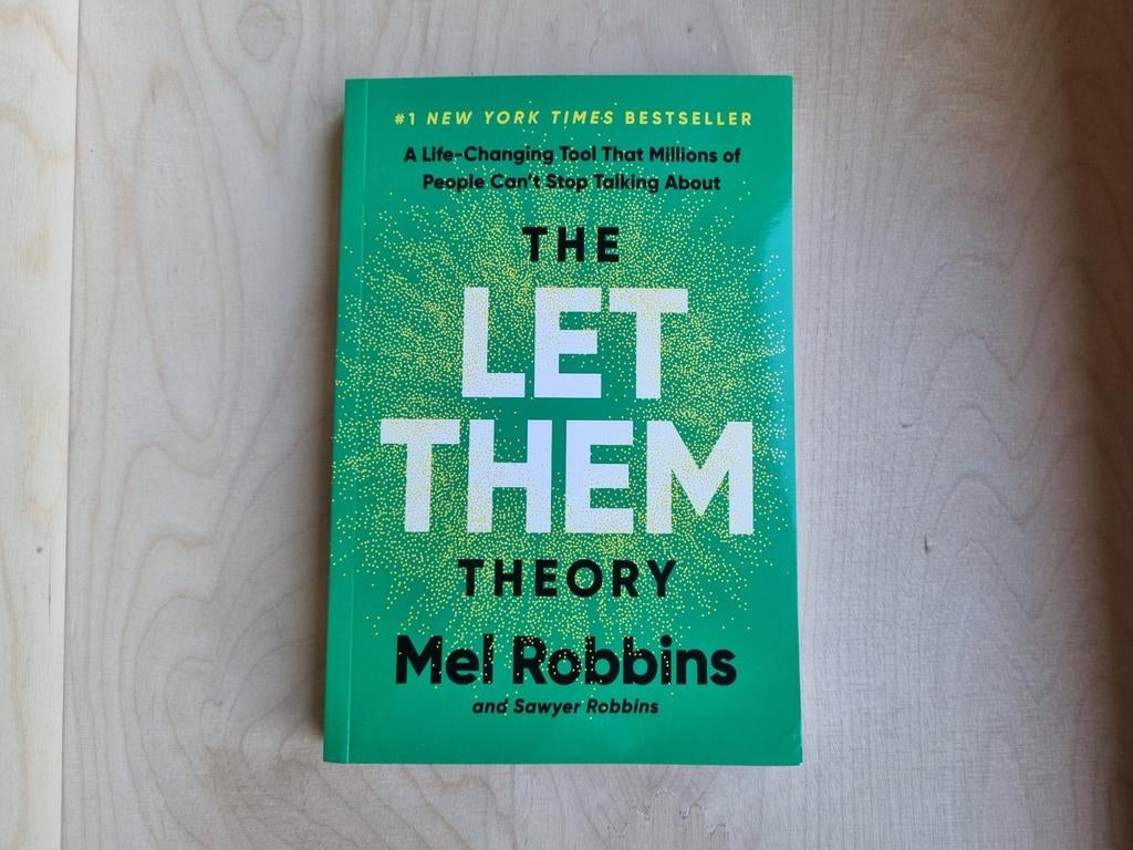 The Let Them Theory - Mel Robbins (Engelstalig, Nieuw), Ophalen of Verzenden, Nieuw, Overige onderwerpen, Mel Robbins