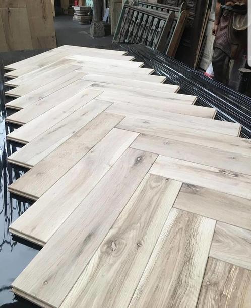 Echte EIKEN WANDBEKLEDING, VISGRAAT eikenhout, Huis en Inrichting, Stoffering | Behang, 75 m² of meer, Ophalen of Verzenden