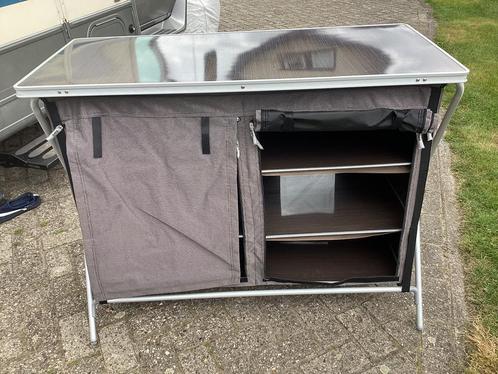campingkast eurotrail, Caravans en Kamperen, Kampeermeubelen, Zo goed als nieuw, Campingkast, Ophalen of Verzenden