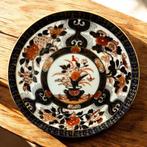 Porseleinen bord van  Imari, een  Japans exportporselein., Antiek en Kunst, Ophalen of Verzenden