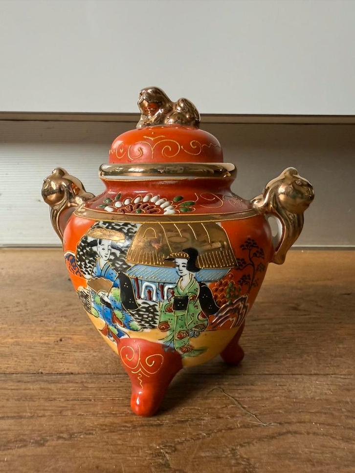 Japanse Wierookbrander met Deksel, Antiek en Kunst, Antiek | Keramiek en Aardewerk, Ophalen of Verzenden
