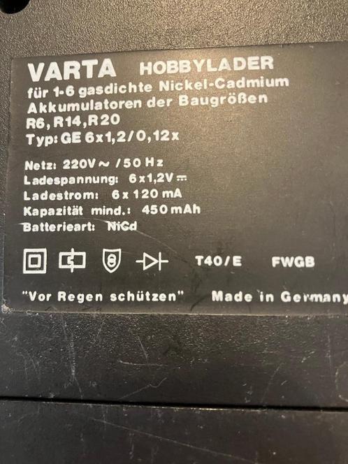 Batterij-accu oplader (Varta), Audio, Tv en Foto, Opladers, Zo goed als nieuw, Ophalen