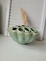 Groene vaas Des Pots, Aardewerk of Porselein, Ophalen of Verzenden, Zo goed als nieuw, Minder dan 50 cm