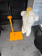 Paspop op standaard, Ophalen