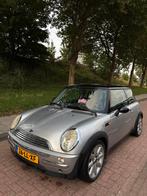 Mini 1.6 16V Cooper 2003 Grijs, 15 km/l, Zwart, 4 cilinders, 4 stoelen