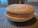 Sierkussen macaron, Ophalen of Verzenden, Geel, Vierkant