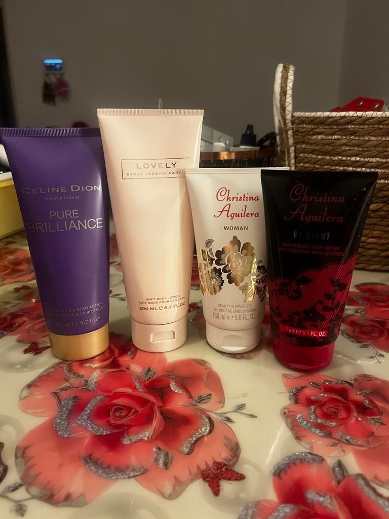 Diverse merken bodylotion en shower gel, Verzenden, Nieuw, Bodylotion, Crème of Olie