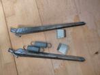 2 haringen, stormharingen, veren en fiamma haken, Ophalen of Verzenden, Gebruikt