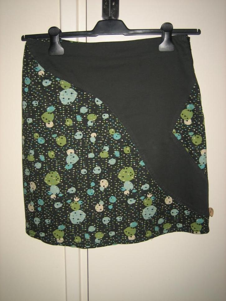 Enig strak rokje met retroprint SKUNKFUNK 36- 38 snazzeys, Kleding | Dames, Rokken, Nieuw, Maat 36 (S), Grijs, Boven de knie, Verzenden