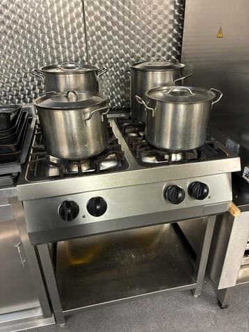 4 pits Maxima gasstel met onderstel(evt met pannen) beschikbaar voor biedingen