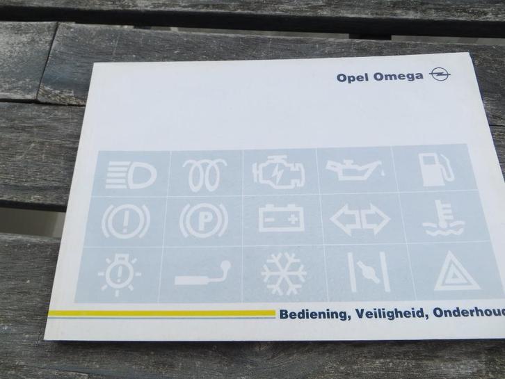 Instructieboek Opel Omega, Omega 3.0 MV6, Omega 2.5TD 1994, Auto diversen, Handleidingen en Instructieboekjes, Ophalen of Verzenden