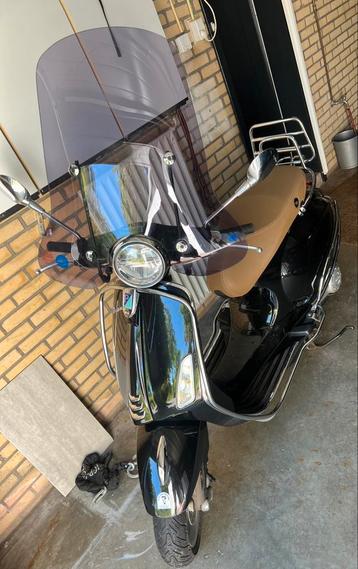 Vespa Primavera  beschikbaar voor biedingen