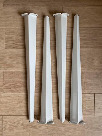 Tafelpoten Duraline wit metaal van Praxis beschikbaar voor biedingen