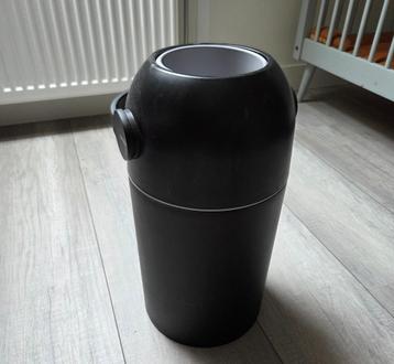 We Too luieremmer zwart beschikbaar voor biedingen