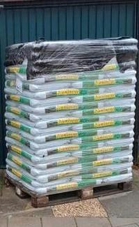 Potgrond 40 Liter zakken beschikbaar voor biedingen