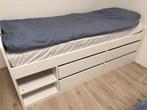 Nette kinderbed inclusief matras, Huis en Inrichting, 90 cm, Eenpersoons, Wit, Zo goed als nieuw