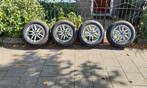 4 Nissan Cascai aluminium velgen met winterbanden., Ophalen
