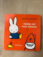 Dick Bruna - nijntje sinterklaas omdraaiboek, Boeken, Ophalen of Verzenden, Gelezen, Dick Bruna
