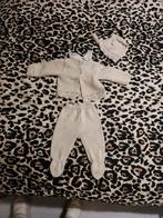 Erg schattig pakje maat 56 beige, Kinderen en Baby's, Babykleding | Maat 56, Ophalen of Verzenden, Zo goed als nieuw, Meisje, Pakje