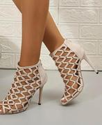 high heels pumps maat 43, Kleding | Dames, Schoenen, Pumps, Beige, Nieuw, Ophalen of Verzenden
