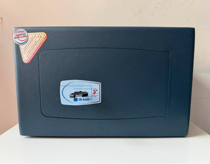 Zeer degelijke compacte De Raat kluis brandkast, Huis en Inrichting, Brandblussers en Brandkasten, Zo goed als nieuw, Brandkast