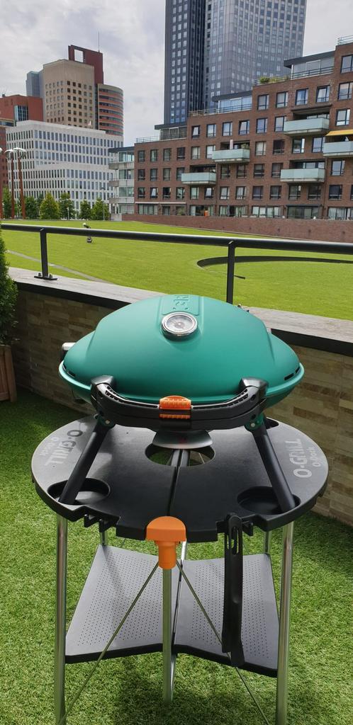 O-Grill 900T - draagbare gas bbq met tafel en draagtas, Tuin en Terras, Gasbarbecues, Zo goed als nieuw, Ophalen