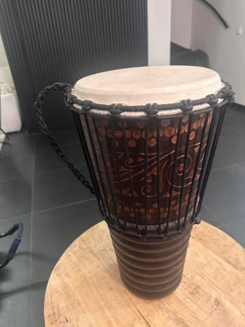 Trommel Voor de muziek liefhebbers beschikbaar voor biedingen