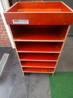 Houten kastje, Ophalen