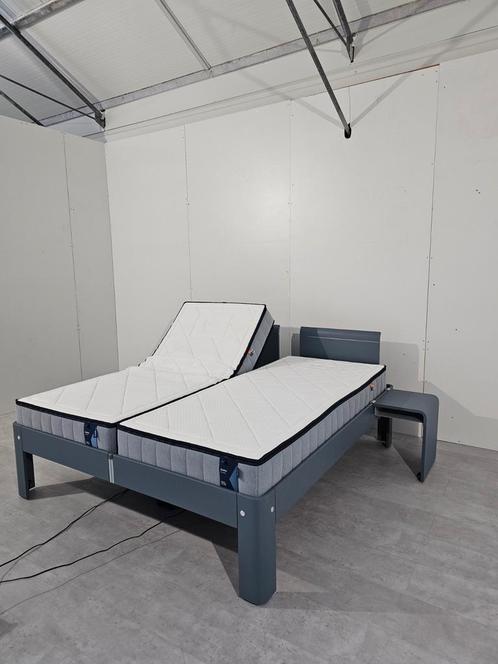 Showroom Auping Auronde Deelbare 180x200 M2 +Elysium Matras, Huis en Inrichting, Slaapkamer | Bedden, Zo goed als nieuw, Tweepersoons
