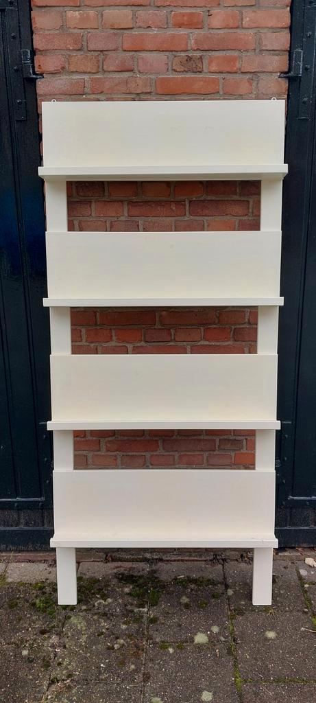 Wit houten rek met 4 dragers voor LP's, boeken of foto's, Huis en Inrichting, Woonaccessoires | Wandplanken en Boekenplanken, Gebruikt
