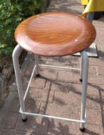 vintage kruk, Ophalen, Zo goed als nieuw, IJzer