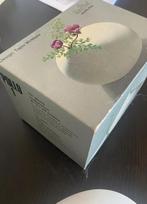 Rosenthal vaasje Pollo 1, Wit, Aardewerk of Porselein, Ophalen of Verzenden, Zo goed als nieuw