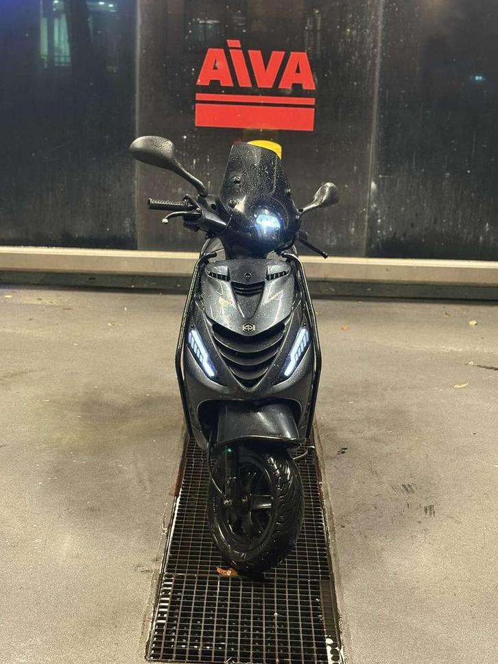 Piaggio zip 50cc 4t 2016, Fietsen en Brommers, Scooters | Piaggio, Zo goed als nieuw, Zip, Benzine, Ophalen