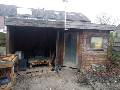 Blokhut met veranda - heeft verfje nodig, Tuin en Terras, Tuinhuizen, Gebruikt, Blokhut, Hout, 250 tot 500 cm, 200 tot 400 cm