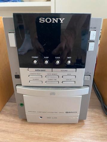 Sony mini deck met boxen beschikbaar voor biedingen