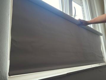 Verduisterend rolgordijn 150 cm beschikbaar voor biedingen