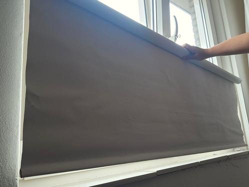 Verduisterend rolgordijn 150 cm, Huis en Inrichting, Stoffering | Gordijnen en Lamellen, Gebruikt, 150 tot 200 cm, Ophalen